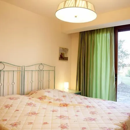Villa Oliviera Lagomandra